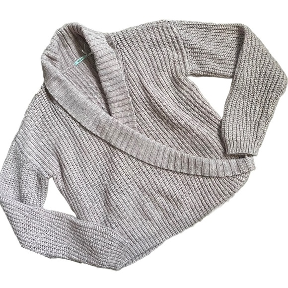 URBAN OUTFITTERS/KIMCHI BLUE BLUSH PINK CHUNKY WRAP FRONT SWEATER SIZE XS - Picture 3 of 7